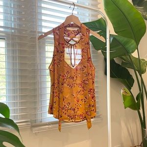 ASTR Sleeveless Blouse w/ Back Cutout